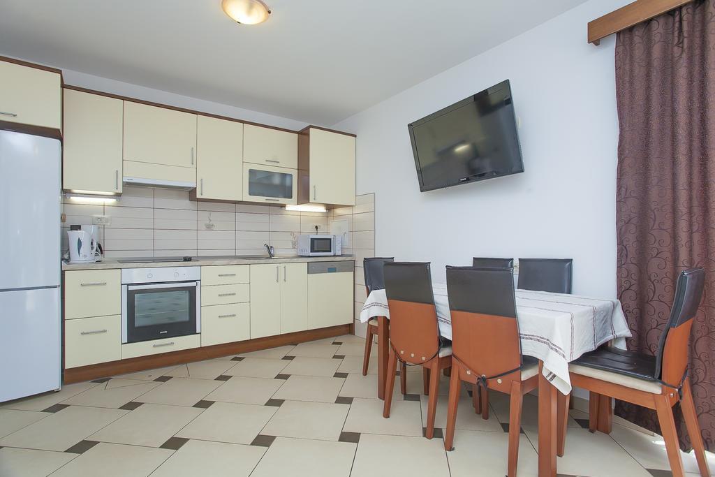 Apartments Villa Maris Lumbarda Quarto foto