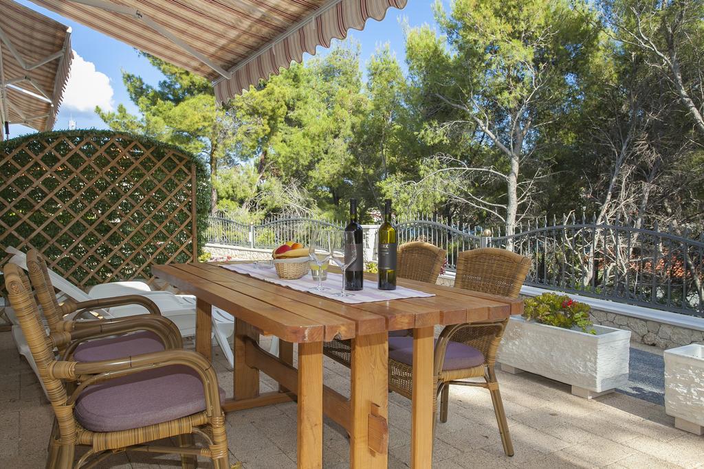 Apartments Villa Maris Lumbarda Quarto foto